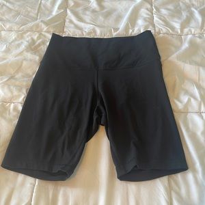 Lululemon biker shorts align